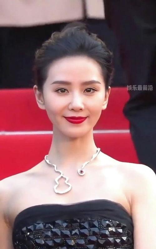 吃瓜娱乐圈刘诗诗,娱乐圈的清新瓜田,甜蜜与成长并存的美丽传奇 第2张 吃瓜娱乐圈刘诗诗,娱乐圈的清新瓜田,甜蜜与成长并存的美丽传奇 第2张