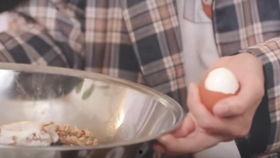 爆料赤脚踩糍粑视频播放,传统民俗新玩法 第2张 爆料赤脚踩糍粑视频播放,传统民俗新玩法 第2张