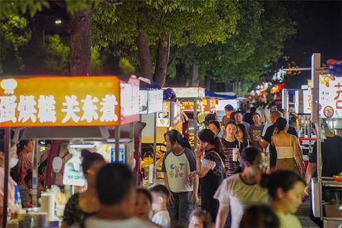 眉山市夜市爆料新闻报道,美食狂欢夜，街头烟火气  第3张