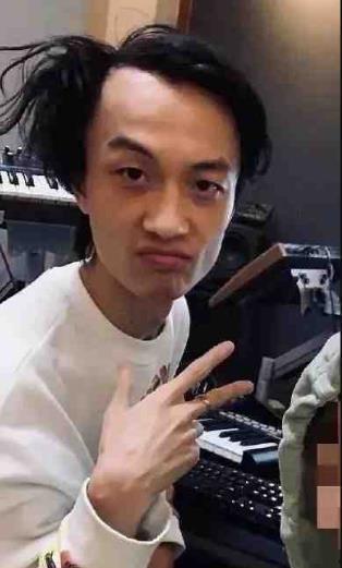 林宇航前女友爆料视频大全,揭秘昔日恋情真相 第2张 林宇航前女友爆料视频大全,揭秘昔日恋情真相 第2张